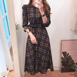 váy kẻ Hàn Quốc